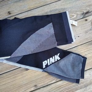 VS PINK Tight ❤️ NWT!